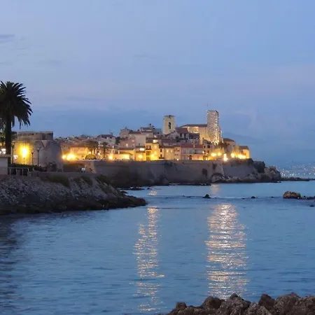 Amiral Courbet 胡安莱潘