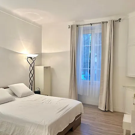 Amiral Courbet جوان ليه باه