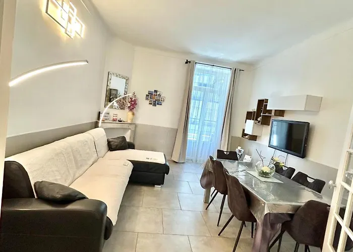 Amiral Courbet 아파트