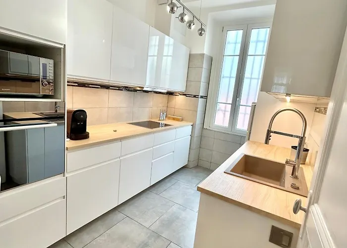 아파트 Amiral Courbet